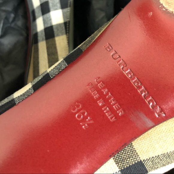 Burberry Nova Check Pointed-Toe Pumps - Picture 3 of 4
